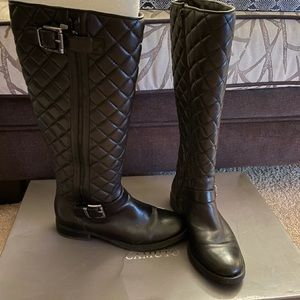 Vince Camuto black quilted zipper boot